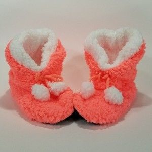 Women's Fuzzy Slippers House Shoes NEW sm/md